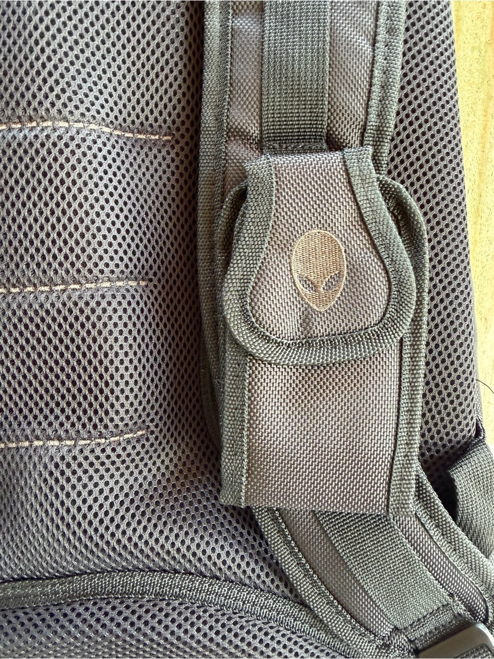 Alienware Black Hard-Shell Front Laptop Backpack - Picture 7 of 8